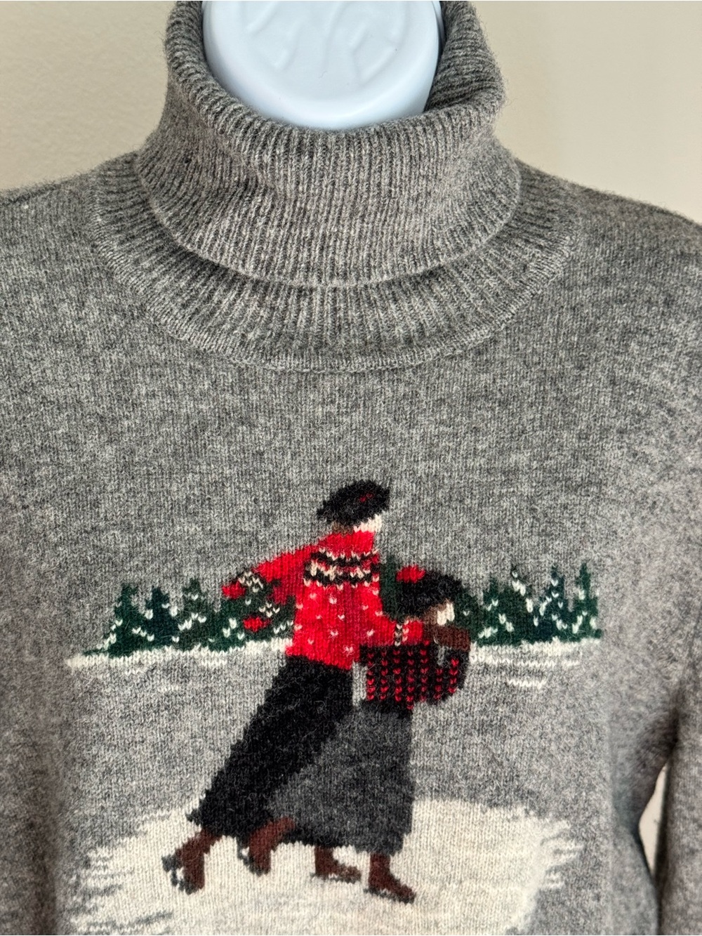 LAUREN RALPH LAUREN Holiday Ice Skaters Turtleneck Sweater - Lambswool - Large - Picture 3 of 16